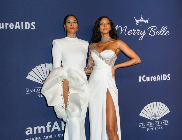 2020 amfAR Gala kırmızı halısı