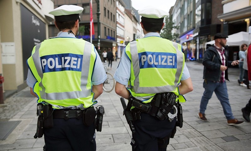  German police patrol the historic center of Duesseldorf, Germany, 03 June 2016 (EPA Photo)