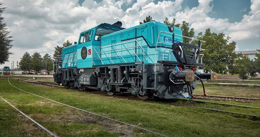 Milli hibrit lokomotif Almanya’da görücüye çıktı