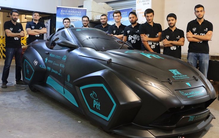 ÜNİVERSİTE ÖĞRENCİLERİ ELEKTRİKLİ OTOMOBİL ÜRETTİ