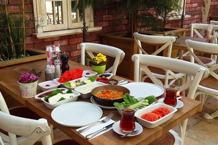 Taksim Cihangir Arasi Kahvalti Mekanlari Galeri Lifestyle 08 Nisan 2015 Carsamba