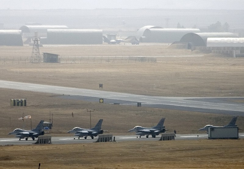 Turkish F-16 jets at Diyarbaku0131r air base in southeast Turkey (Reuters)