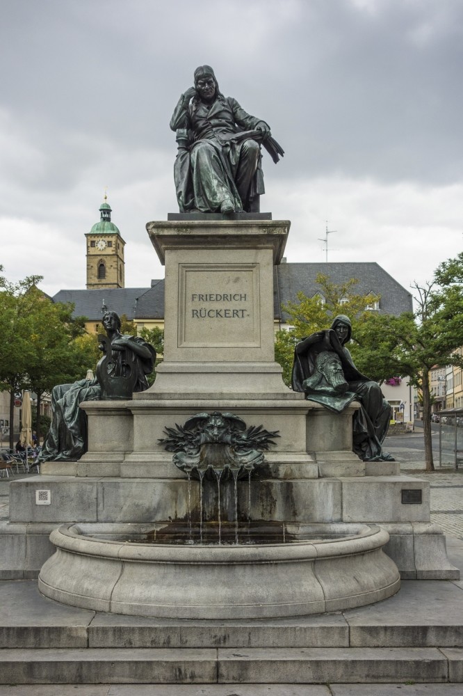 Ru00fcckert Monument in Schweinfurt.