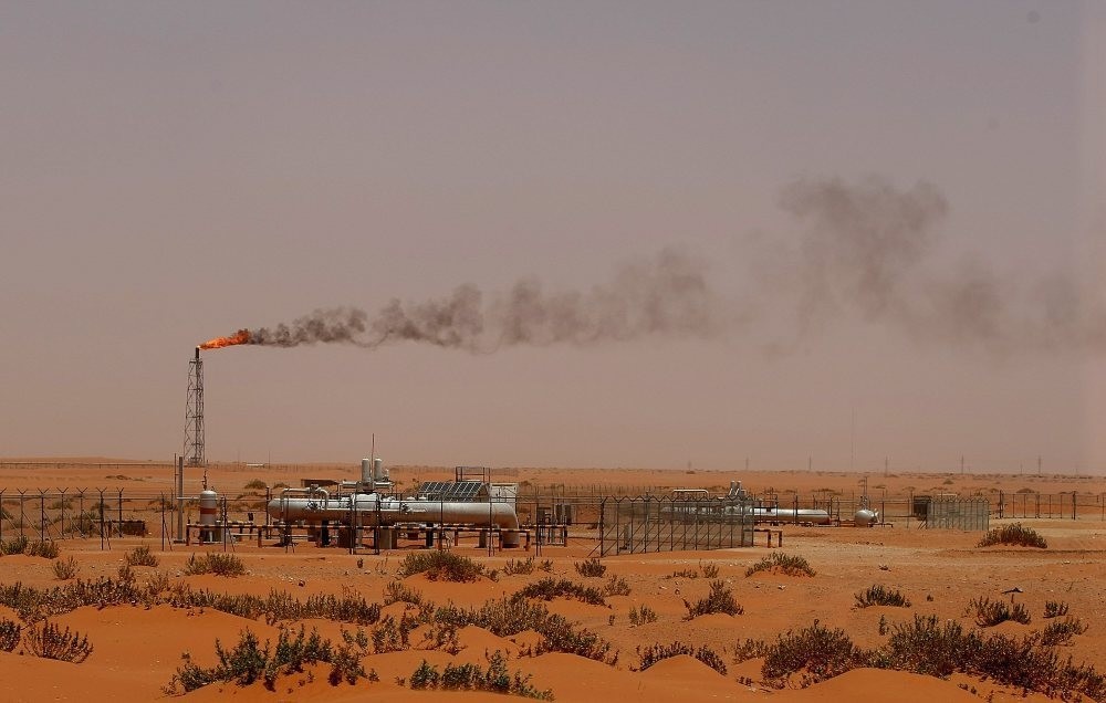 A picture taken on June 23, 2008 shows a flame from a Saudi Aramco oil installion known as ,Pump 3, in the desert near the oil-rich area of Khouris, situated close to Saudi capital Riyadh.