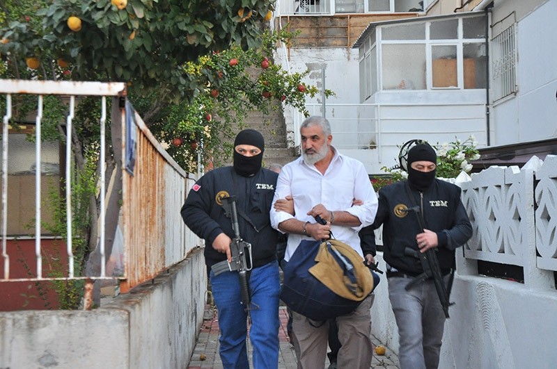 Counter terror units arrest Daesh suspect in Izmir. (Photo AA)