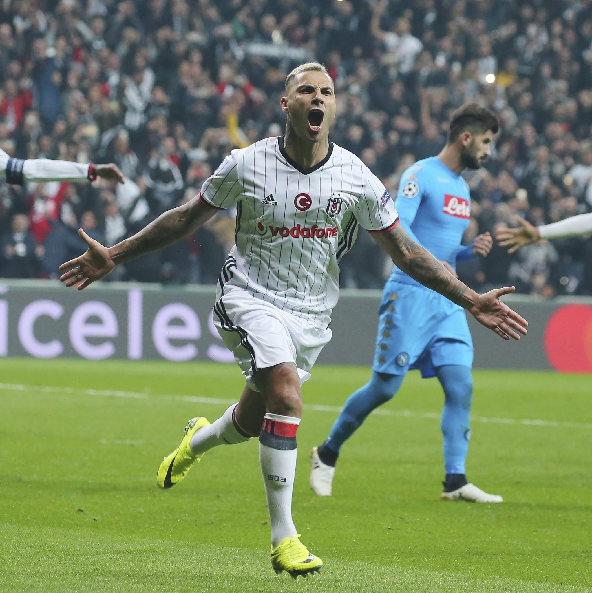 Beu015fiktau015f's Ricardo Quaresma runs to celebrate after scoring against Napoli during their Champions League group B soccer match, in Istanbul, Tuesday, Nov. 1, 2016. (AP Photo)