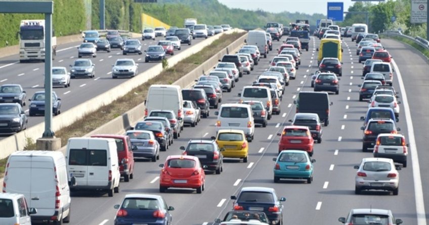 TEM'de trafik durdu