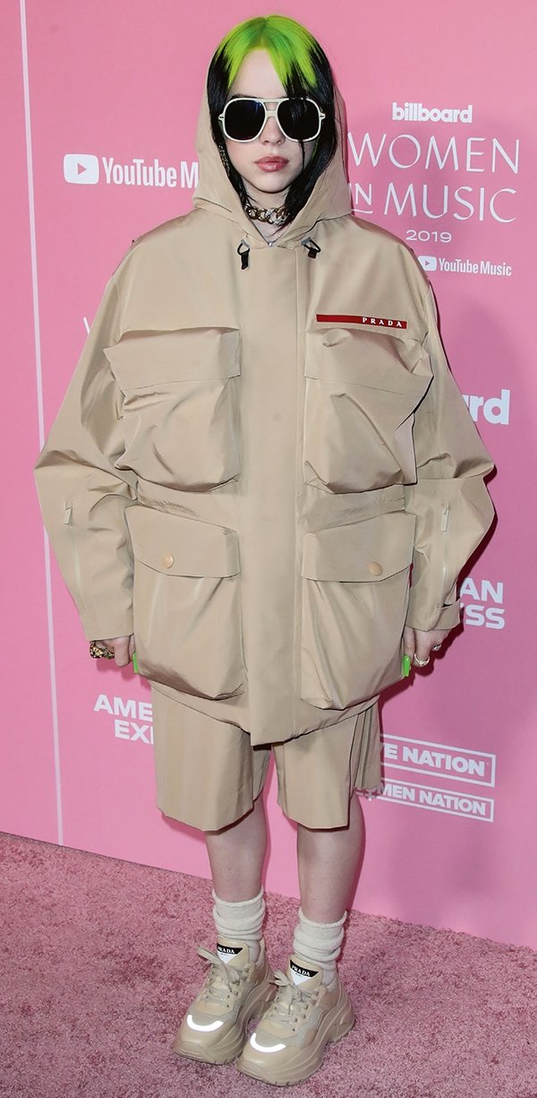 Yeni jenerasyonun stil ikonu Billie Eilish samdan