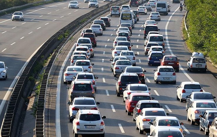 OTOMOTİVDE REKABET SATIŞ SIRALAMASINI DEĞİŞTİRDİ