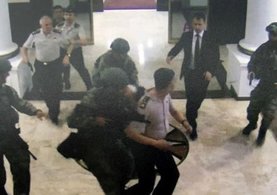 FETÖ'cü darbeciler 18 dakika sonra ABD'ye haber verdi