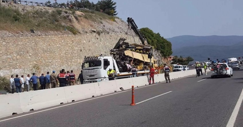 Muğla'da yaşanan kazaya ilişkin midibüsün sahibi tutuklandı