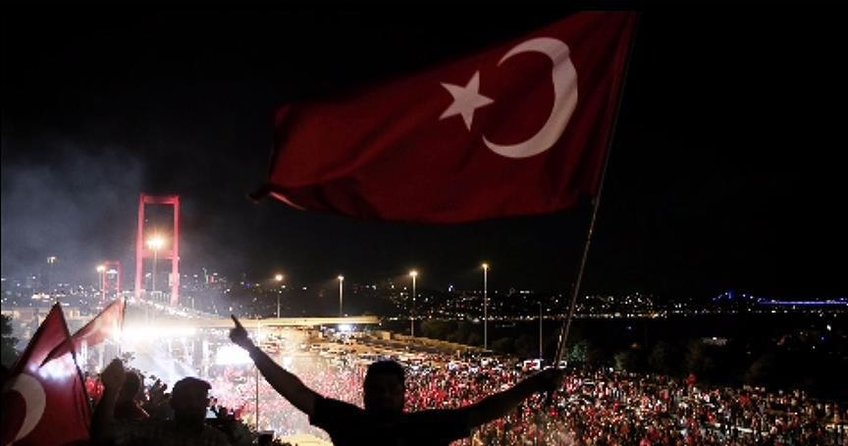 15 Temmuz FETÖ darbe kalkışmasında 54 saatlik karar anı