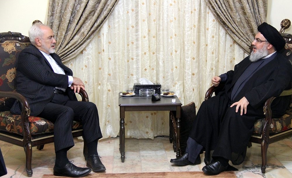 Hezbollah leader Hassan Nasrallah (R) meeting with the Iranian Foreign Minister, Mohammad Javad Zarif (L), in Beirut, Lebanon, Aug. 12, 2015.