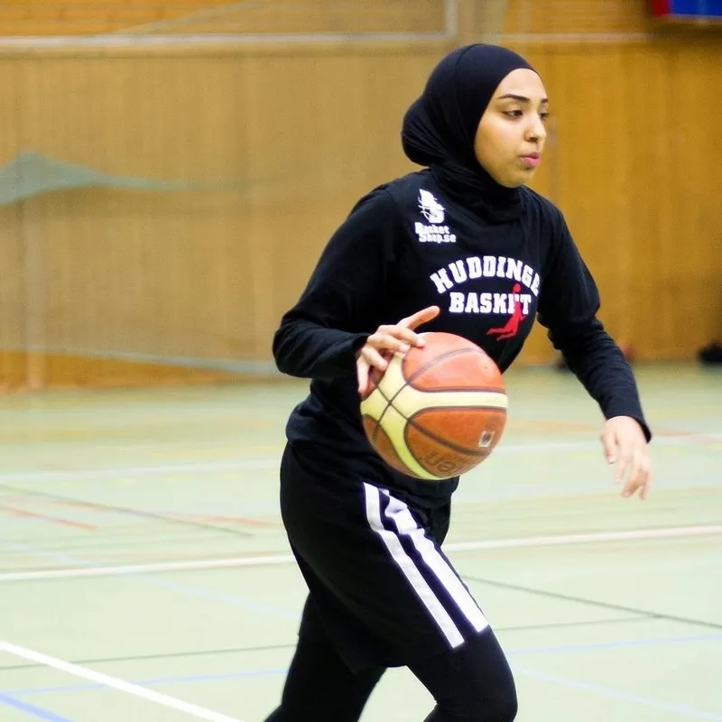 FIBA Allows Player To Wear Hijab On Court Daily Sabah fiba-allows-player-to-wear-hijab-on-court-daily-sabah