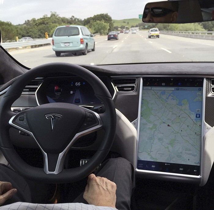The interior of a Tesla Model S is shown in autopilot mode in San Francisco, California, U.S., April 7, 2016. (Reuters Photo)