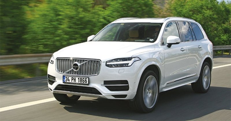 TEST · VOLVO XC90 T8