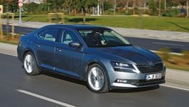 TEST SKODA SUPERB 1.6 TDI DSG