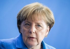 Angela Merkel: Türkiye ile görüşmelerin kesilmesini istemiyoruz
