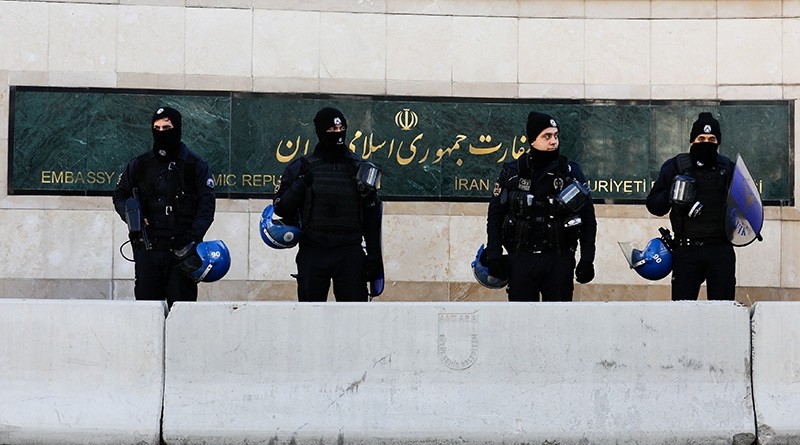 Turkish riot police stand guard in front of the Iranian Embassy during a protest against Iran's role in Aleppo, in Ankara, Turkey, December 15, 2016. (Reuters Photo)