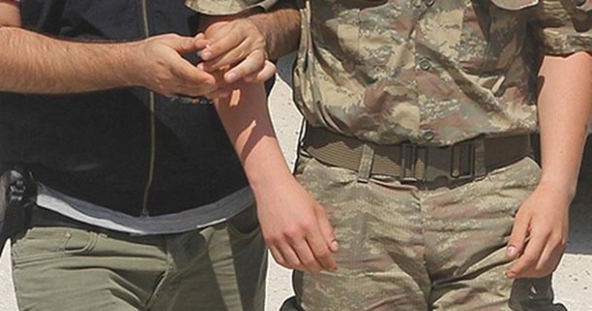 35 asker gözaltına alındı