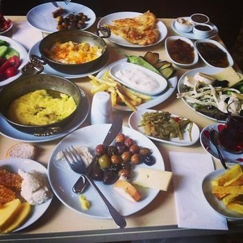 Taksim De Kahvalti Yapabileceginiz En Iyi 10 Mekan Mekan Gunlugu