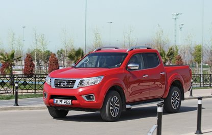 UZUN DÖNEM TESTİ · Nissan Navara 2.3 dCi 4x4 Platinum