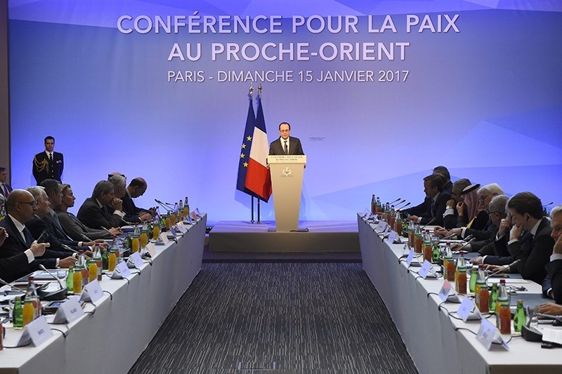 French President Francois Hollande delivers a speech at the Mideast peace conference in Paris, France, 15 January 2017. (EPA Photo)