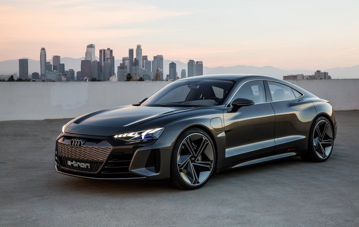 AUDİ E-TRON GT