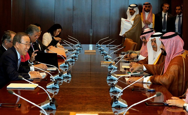 Saudi Arabia's deputy crown prince, Mohammed bin Salman (R) sits down with U.N. Secretary-General Ban Ki-moon (L) at the U.N. headquarters in New York (Reuters Photo)
