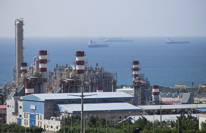 A general view shows a unit of South Pars Gas field in Asalouyeh Seaport, north of Persian Gulf, Iran in this November 19, 2015 file photo (Reuters Photo)