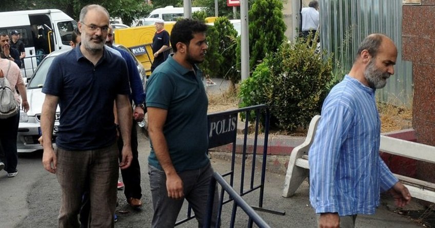 Büyükada'daki toplantıda yakalananlar adliyeye sevk edildi