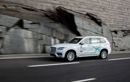 Tamamen otonom Volvo XC90 yollara çıkıyor
