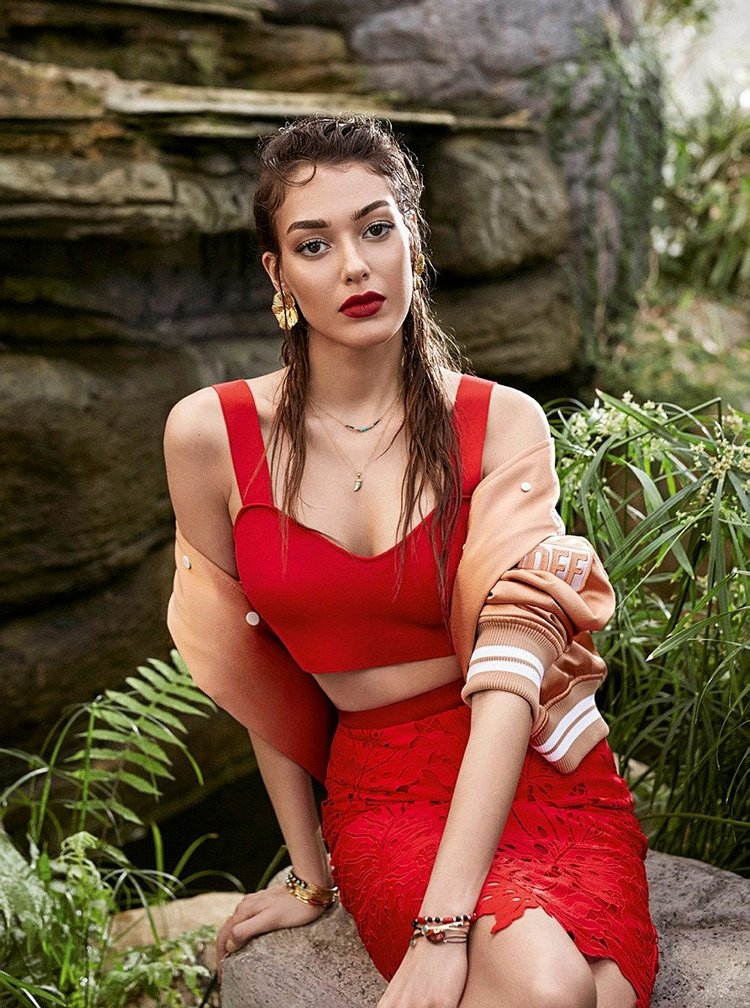 Dilan Çiçek Deniz, Birkan Sokullu�nun ailesinin gözüne girdi samdan