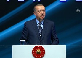 Cumhurbaşkanı Erdoğan: ‘Bunların jübile zamanı gelmiş hâlâ direniyorlar’