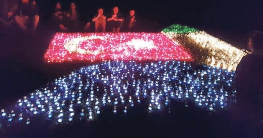 Festivale Türk bayrağı damgası