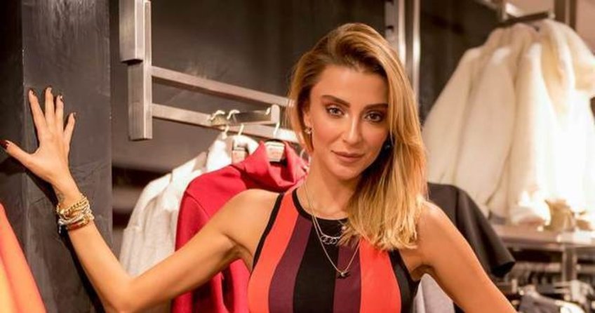 Özge Ulusoy çiçekçi çocuğu azarladı