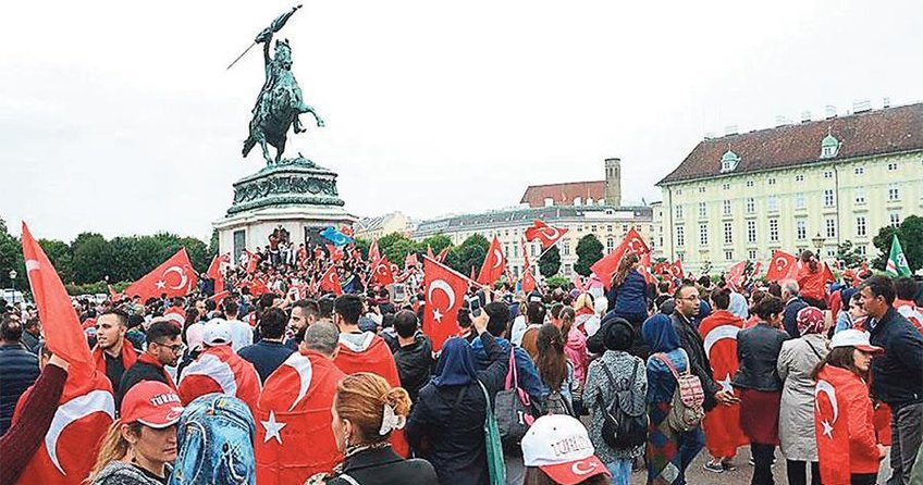 18 bin 500 Türk’e sınırdışı tehdidi