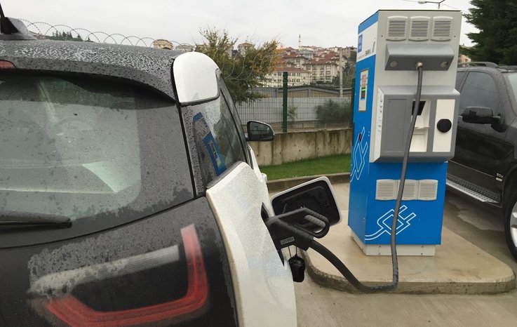 ELEKTRİK ŞARJ ÜNİTELERİ GELİYOR