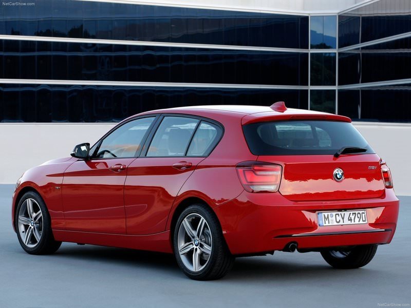 BMW 118İ’NİN ÖN İLE ARKA LASTİK EBATLARI NEDEN FARKLI?