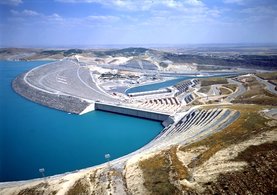 Atatürk Barajı 2019'da 1 milyon 750 bin insana iş imkanı sunacak