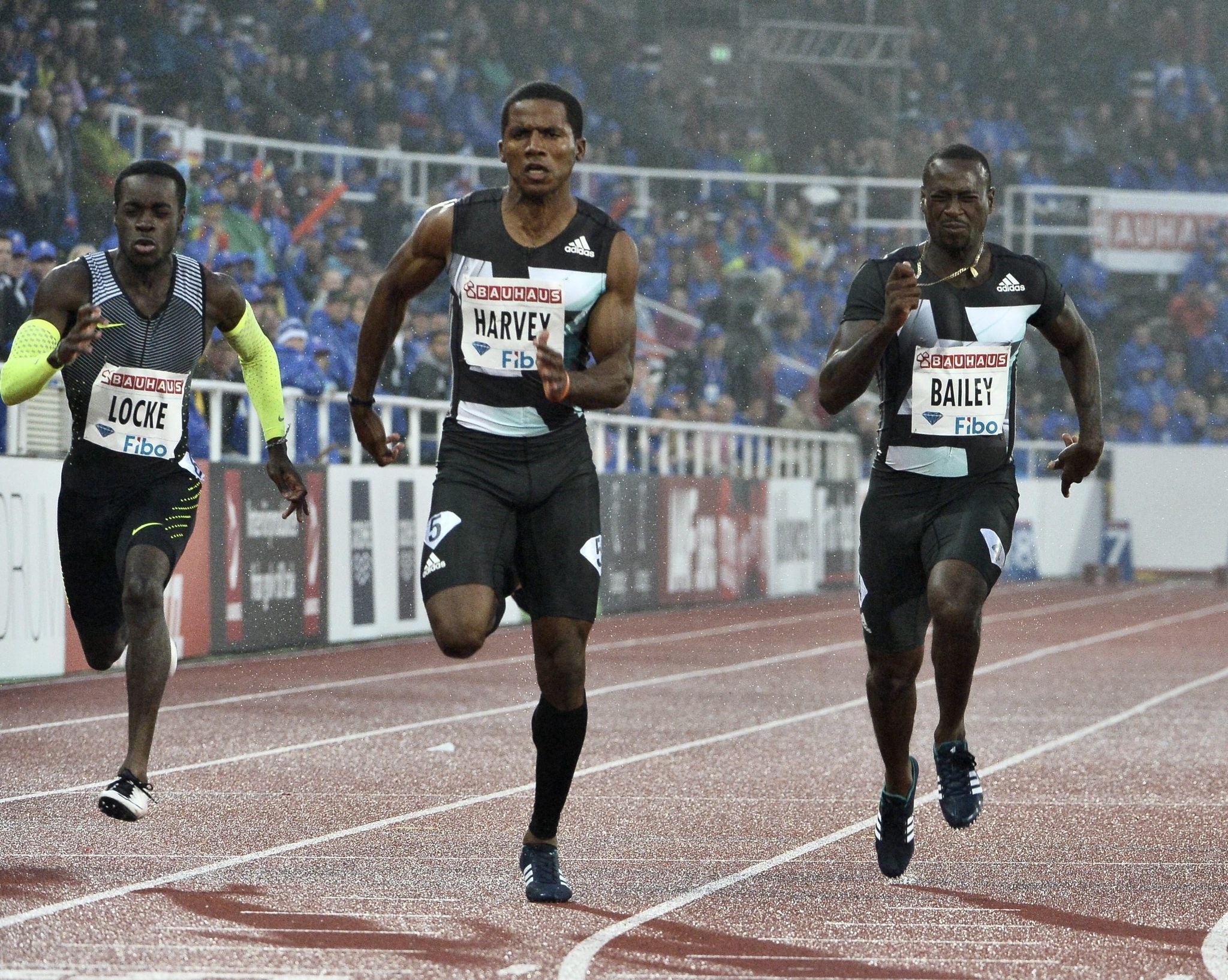  Dentarius Locke of the US (L-R), Jak Ali Harvey of Turkey and Daniel Bailey of Antigua compete in the men's 100m during the Bauhaus Gala, part of the 2016 IAAF Diamond League athletics meeting in Stockholm, 16 June 2016. (EPA Photo)