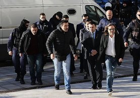 Yunanistan'a kaçan 8 darbeci askerin tutukluluk halleri devam edecek!