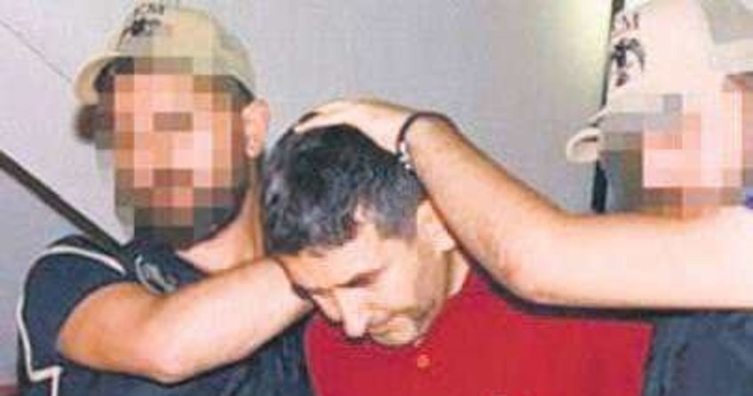 Namazdan çıkanları yaylım ateşe tuttular