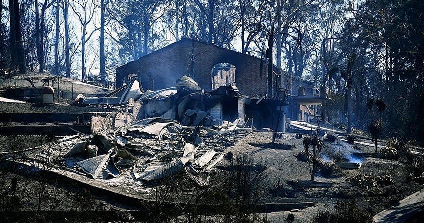 Avustralya’daki yangınlarda 88 ev yandı