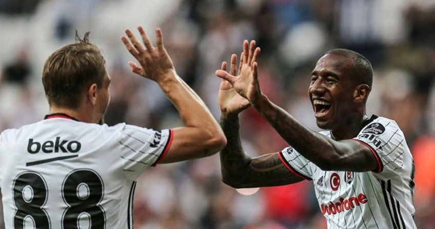 Caner Erkin 3 yıl daha Beşiktaş'ta
