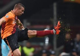 Lukas Podolski menajeri İstanbul'a geldi