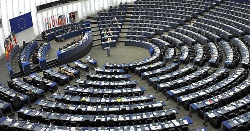 AP Komiseri Hahn: AB olarak Gülen’in büyük bir tehdit olduğunu anlayamadık