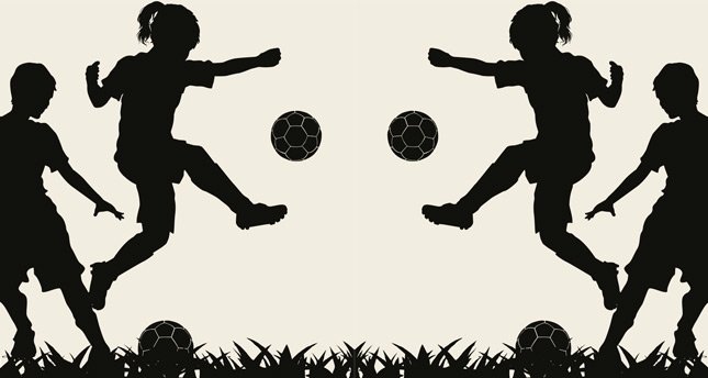 Futbol Coluk Cocuk Oyunudur Portre Lacivert Dergi