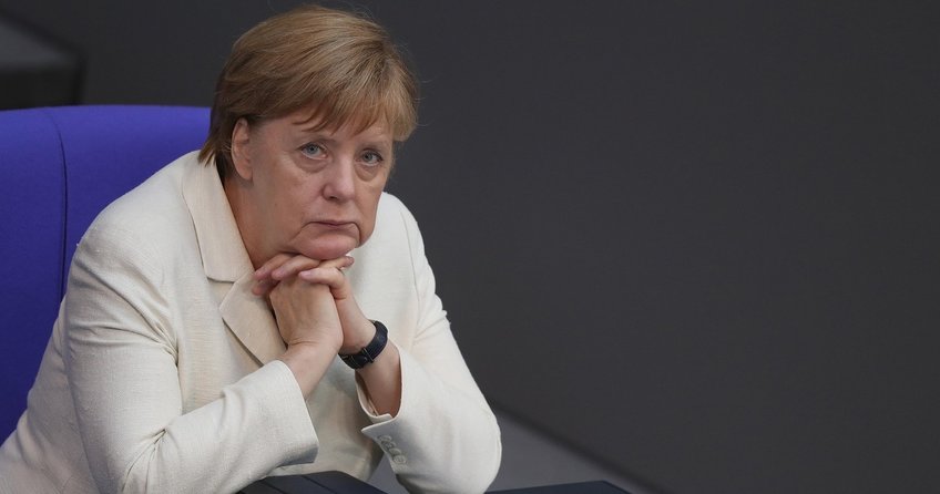 Merkel’in partisinde düşüş sürüyor