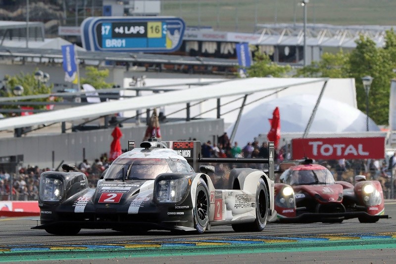 Porsche Team in a Porsche 919 Hybrid with Romain Dumas of France, Neel Jani of Switzerland and Marc Lieb of Germany takes part of Le Mans 24 Hours race in Le Mans, France, 18 June 2016.  EPA Photo